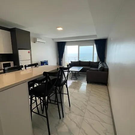A Peaceful Holiday With A Unique View Apartment *